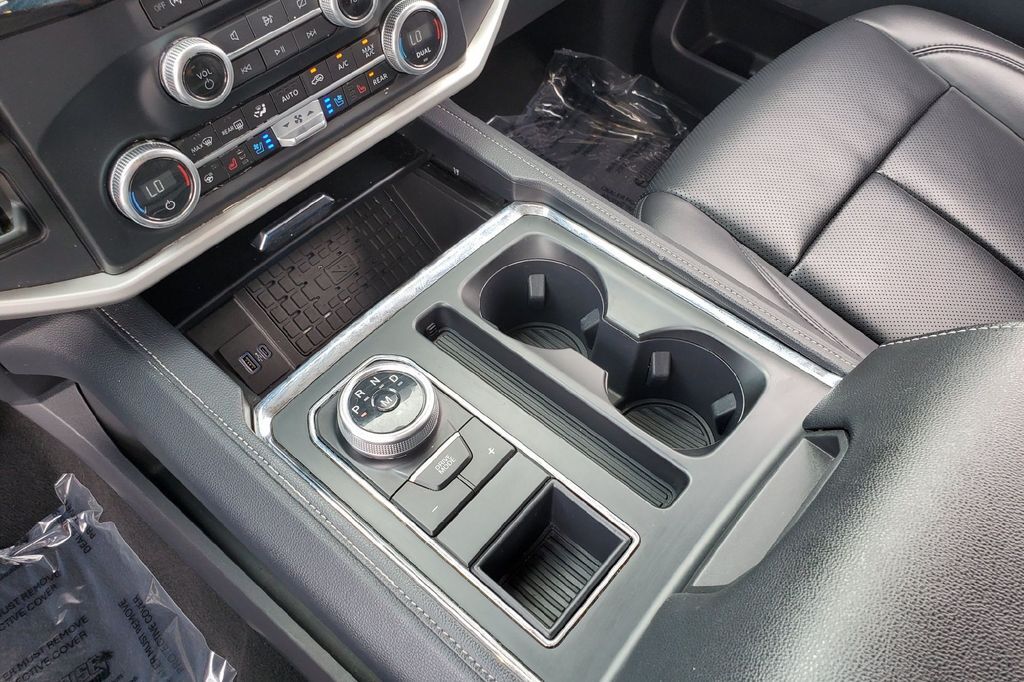 2024 Ford Expedition Max XLT Hondo TX