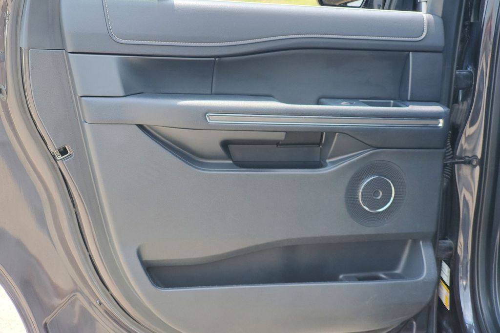 2024 Ford Expedition Max XLT Hondo TX