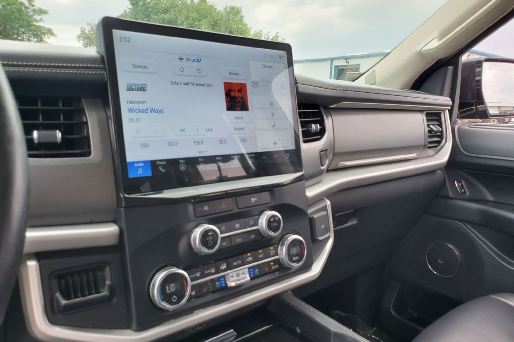 2024 Ford Expedition Max XLT Hondo TX