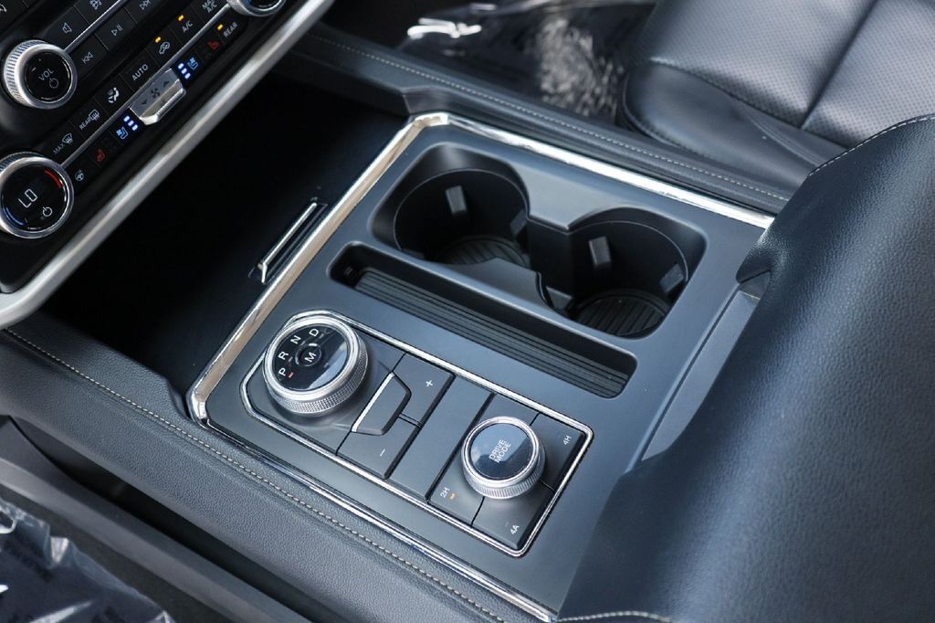 2024 Ford Expedition Max XLT Hondo TX