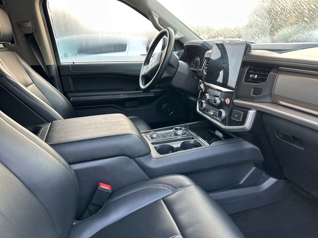 2024 Ford Expedition Max XLT Akron OH