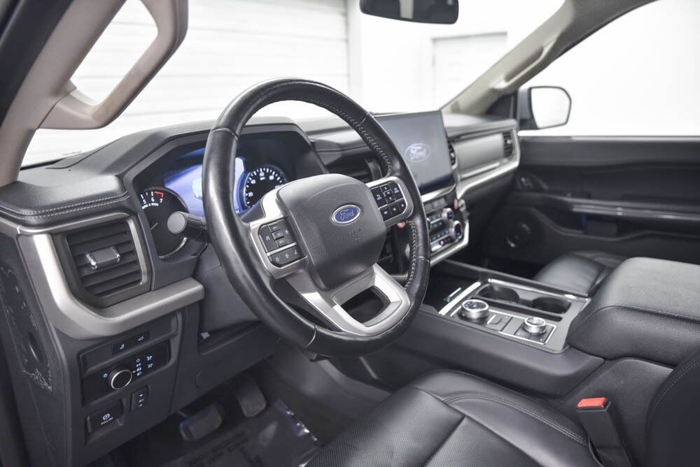 2024 Ford Expedition Max XLT Akron OH