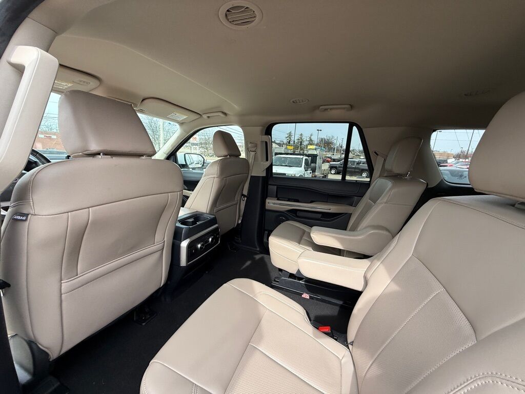 2024 Ford Expedition Max XLT Crestwood KY