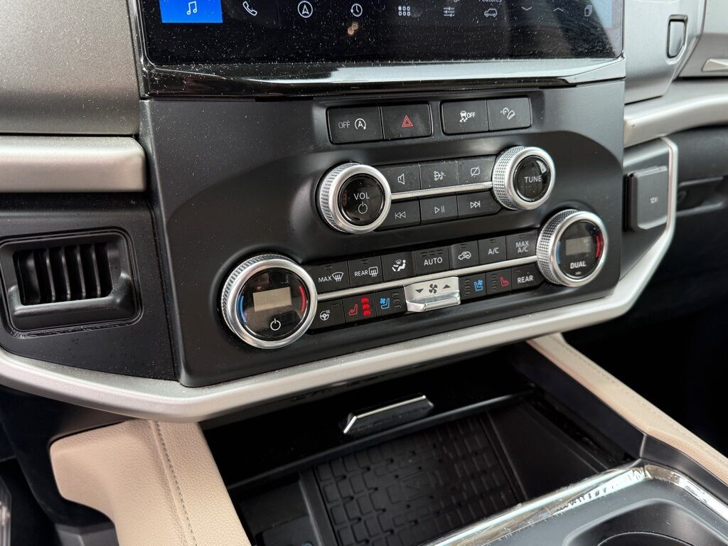 2024 Ford Expedition Max XLT Crestwood KY