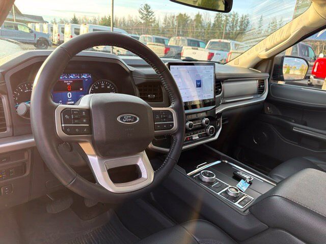 2024 Ford Expedition Max XLT Pine River MN