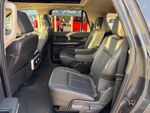 2024 Ford Expedition Max XLT Pine River MN