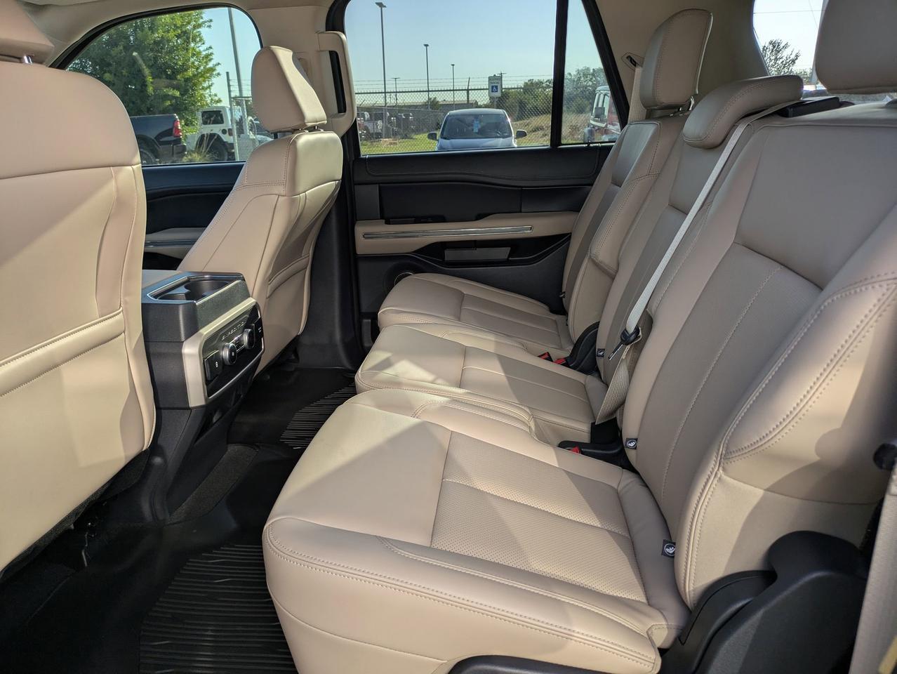 2024 Ford Expedition Max XLT Castroville TX