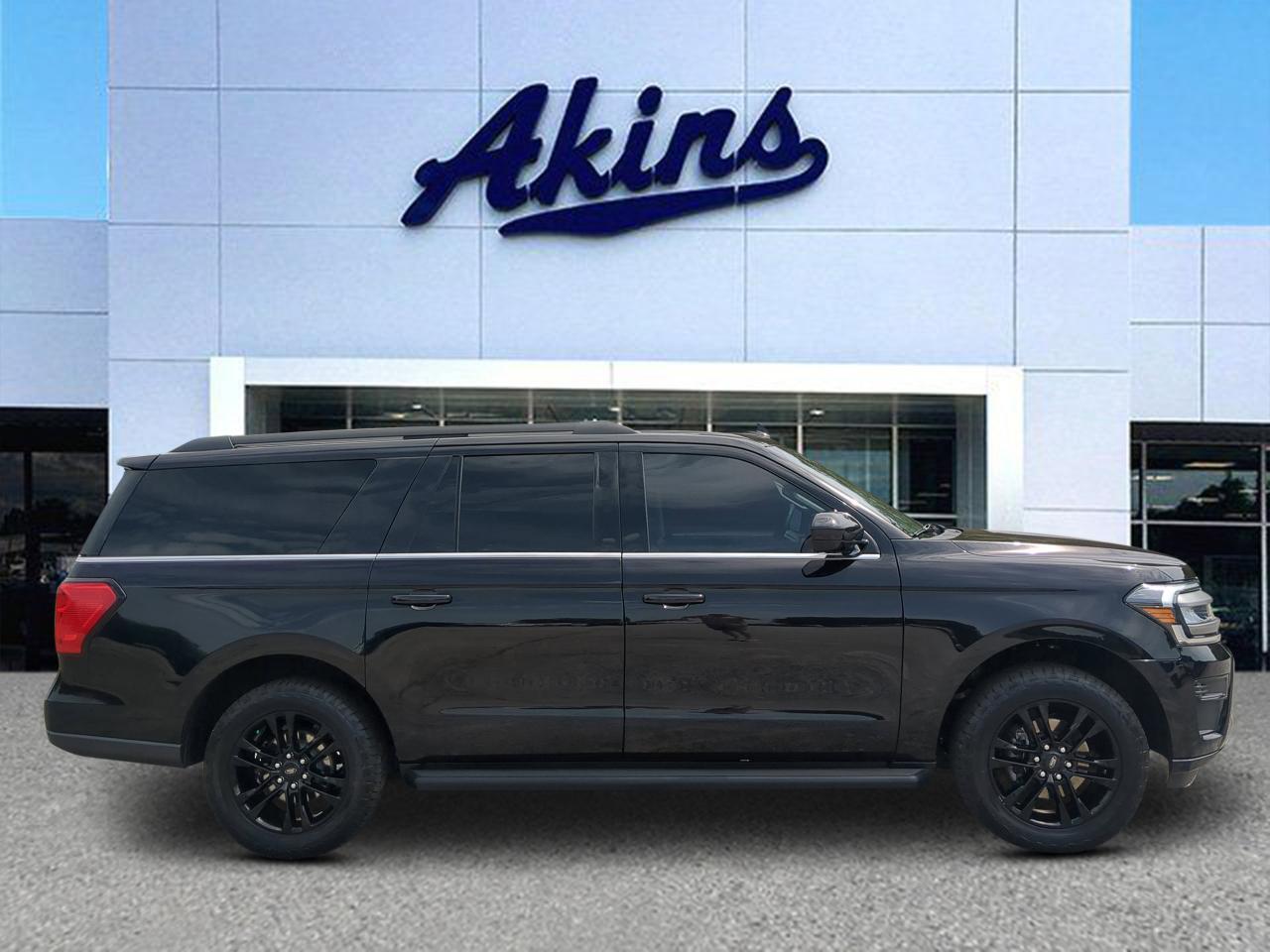 2024 Ford Expedition Max XLT