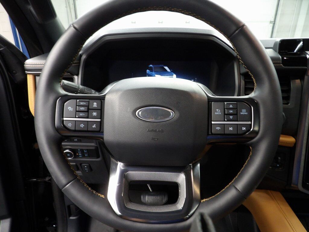 2024 Ford Expedition Platinum 4WD 7 Passenger Fond du Lac WI