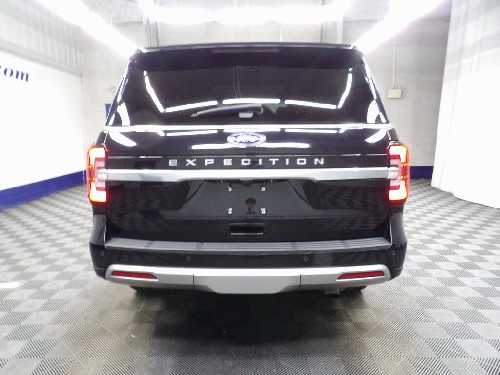 2024 Ford Expedition Platinum 4WD 7 Passenger Fond du Lac WI