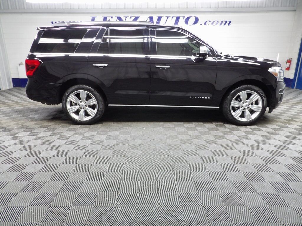 2024 Ford Expedition Platinum 4WD 7 Passenger Fond du Lac WI