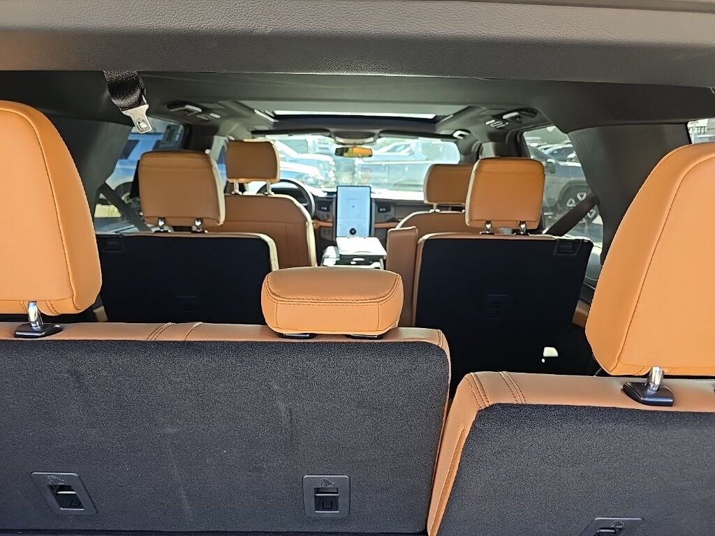 2024 Ford Expedition Platinum 4WD 7 Passenger Fond du Lac WI