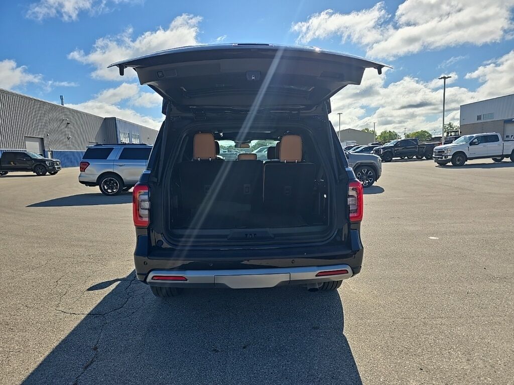 2024 Ford Expedition Platinum 4WD 7 Passenger Fond du Lac WI