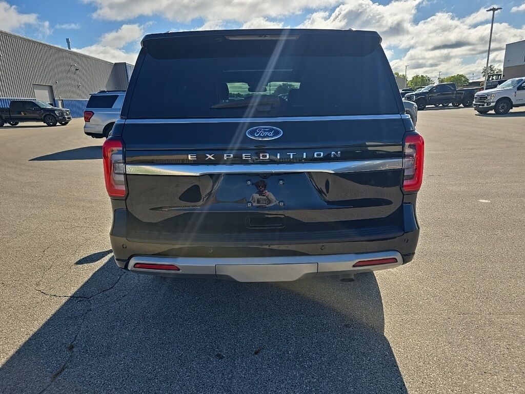 2024 Ford Expedition Platinum 4WD 7 Passenger Fond du Lac WI