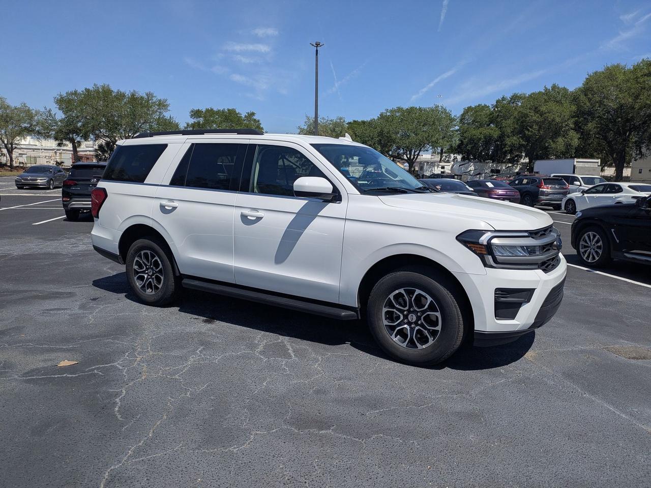 2024 Ford Expedition XLT