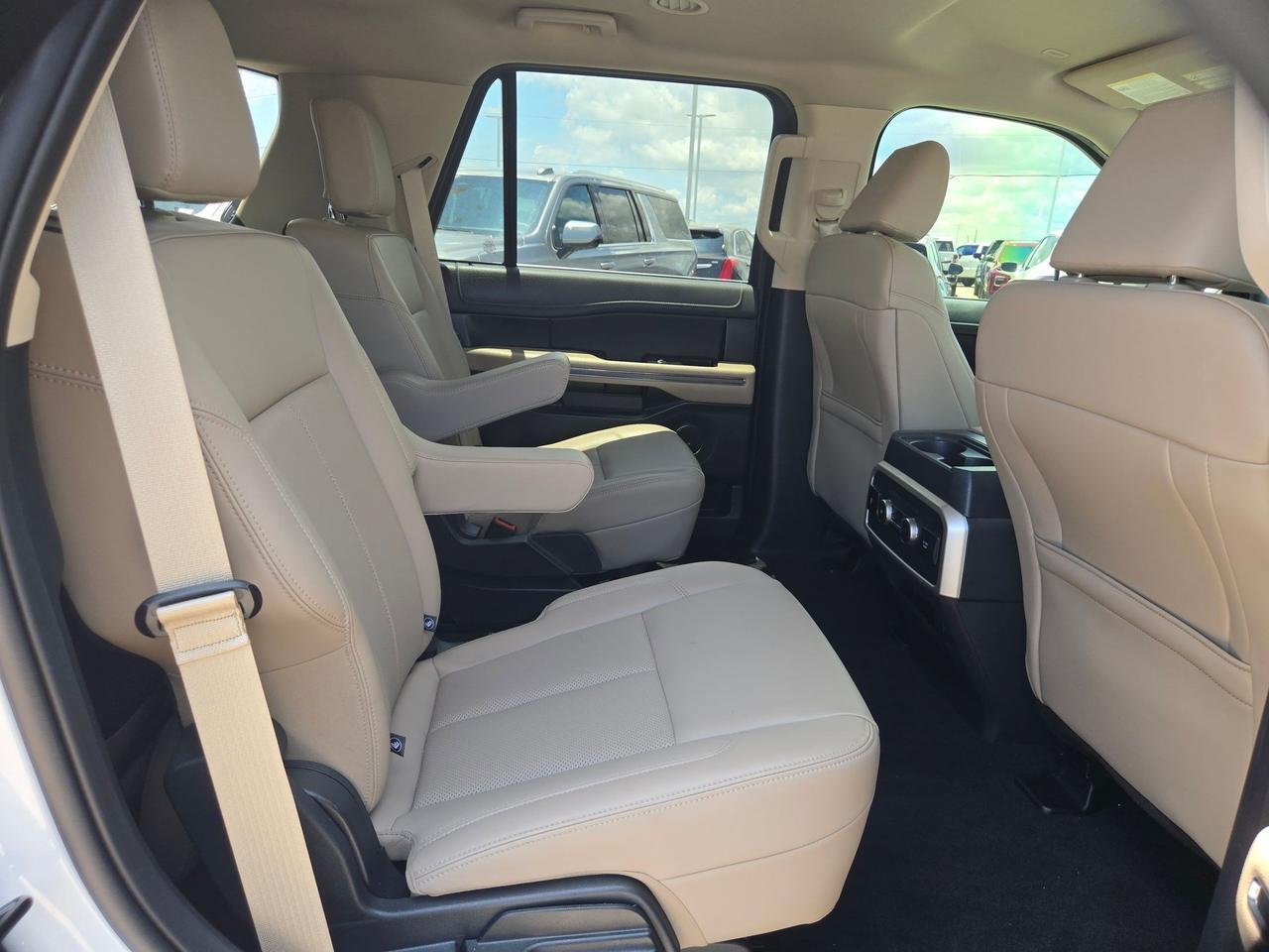 2024 Ford Expedition XLT Castroville TX