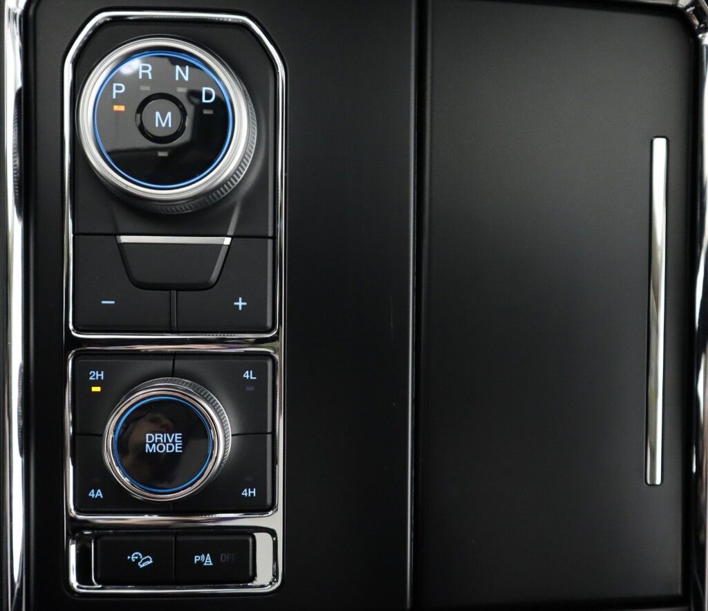 2024 Ford Expedition XLT Special Edition Pkg Panoramic Vista Roof Maumee OH