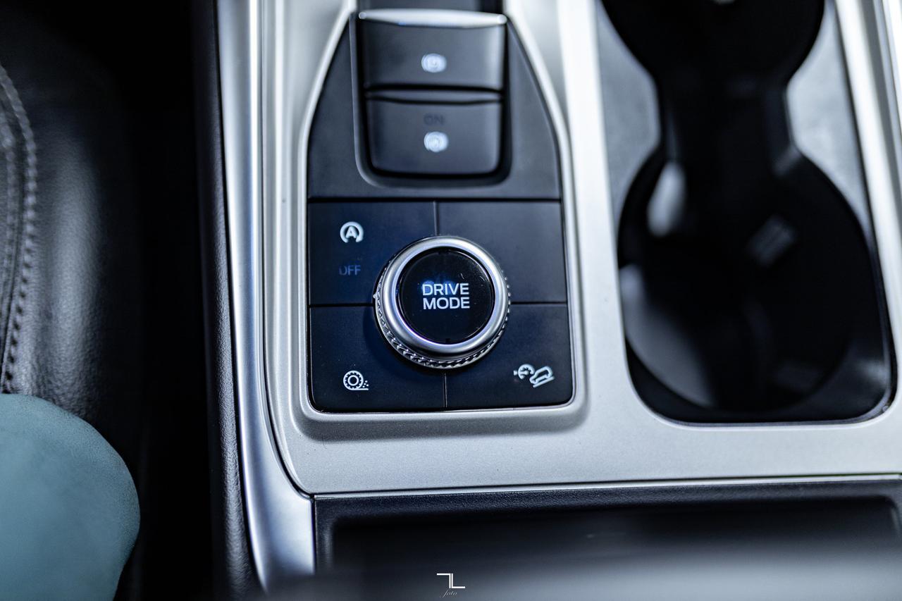 2024 Ford Explorer AWD Limited Leather Roof Nav BCam Red Deer AB