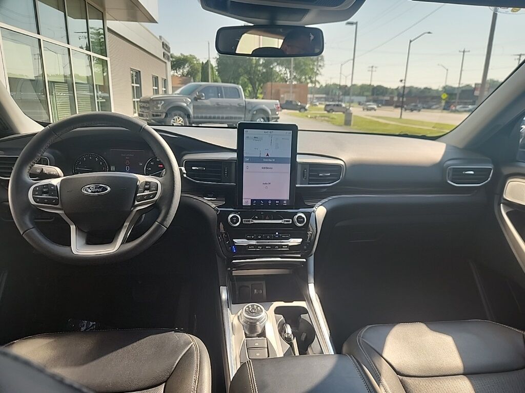 2024 Ford Explorer Limited Green Bay WI