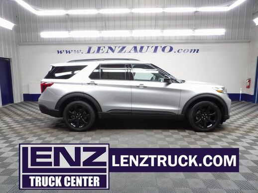 2024_Ford_Explorer_ST-Line 4WD 6 Passenger_ Fond du Lac WI