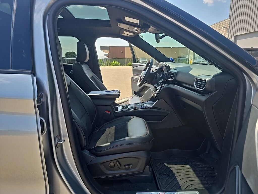 2024 Ford Explorer ST-Line 4WD 6 Passenger Fond du Lac WI
