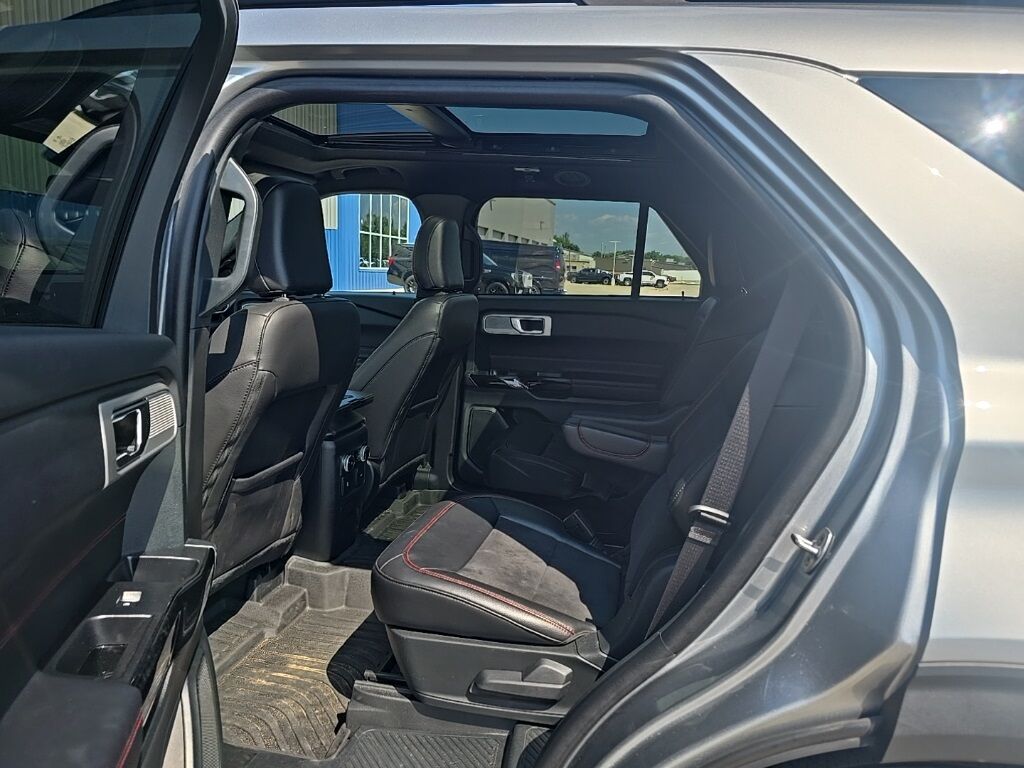 2024 Ford Explorer ST-Line 4WD 6 Passenger Fond du Lac WI