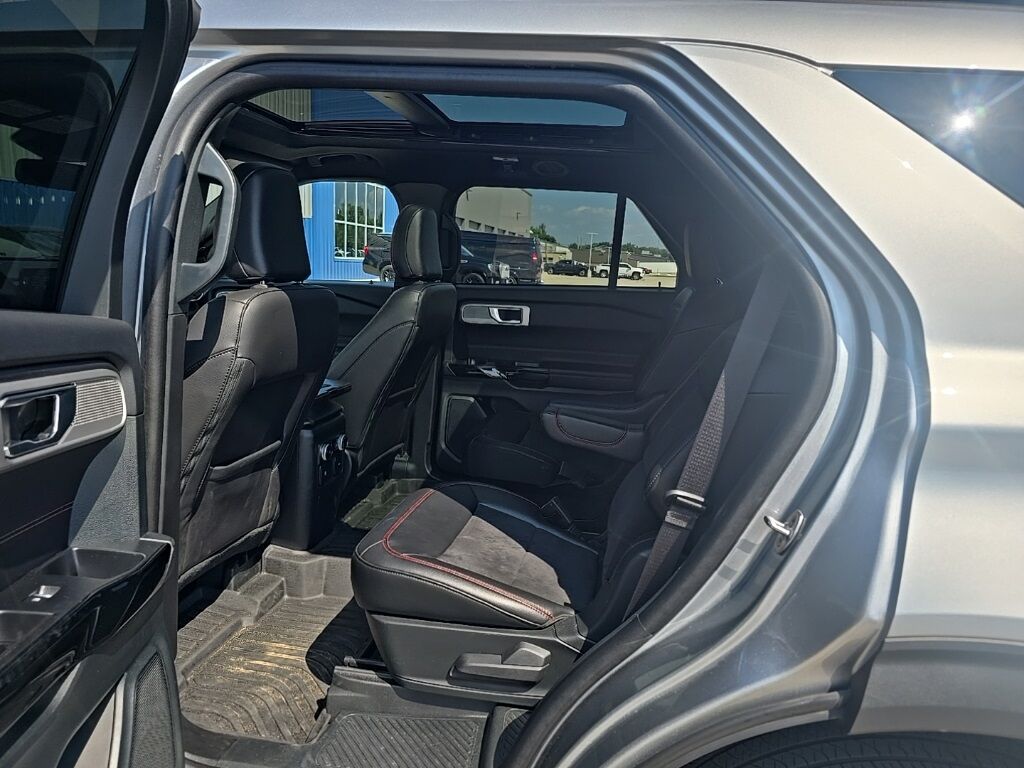 2024 Ford Explorer ST-Line 4WD 6 Passenger Fond du Lac WI
