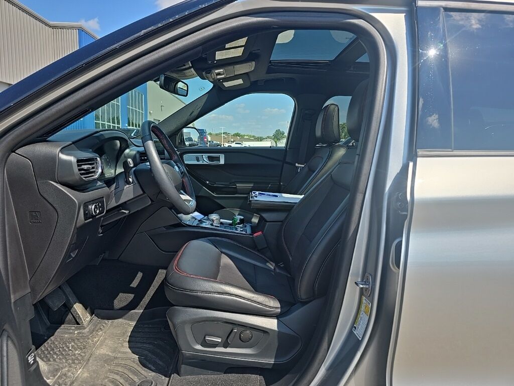 2024 Ford Explorer ST-Line 4WD 6 Passenger Fond du Lac WI