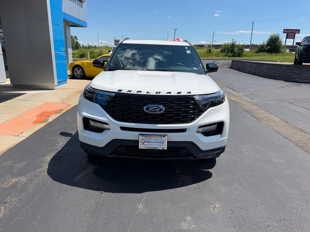 2024 Ford Explorer ST-Line