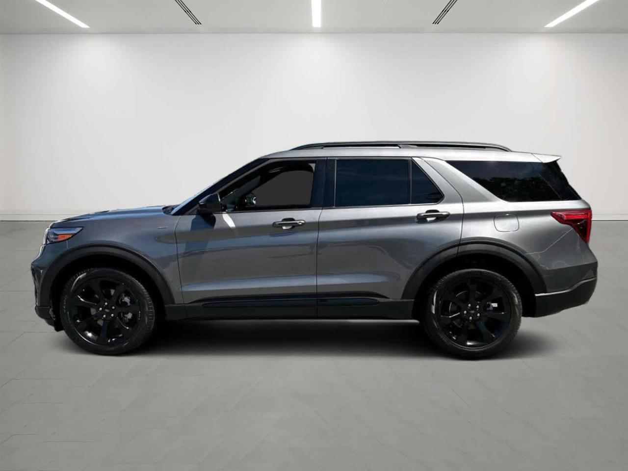 2024 Ford Explorer ST-Line Plymouth MA