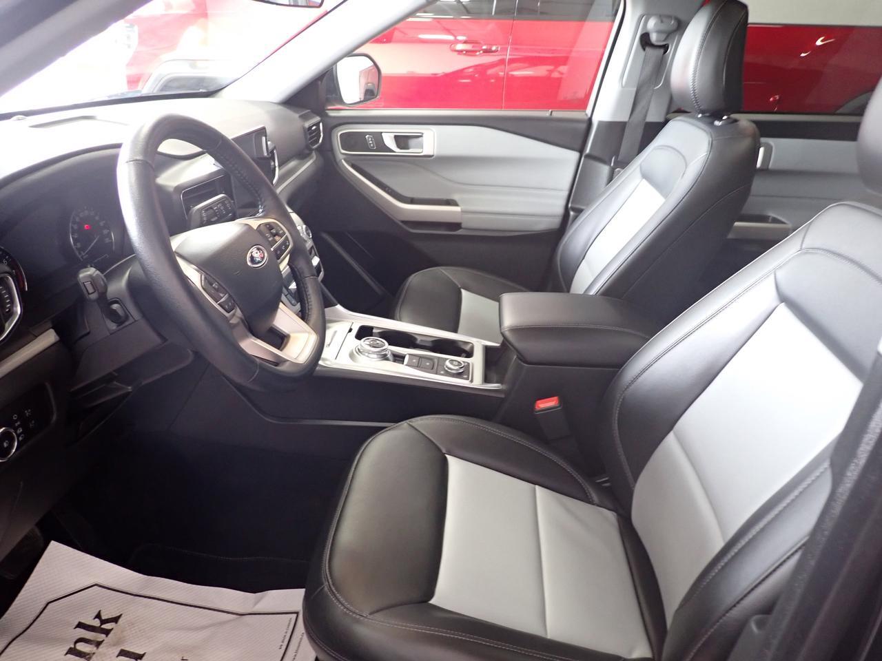 2024 Ford Explorer XLT 4WD LEATHER SUNROOF BUCKET SEATS Listowel ON