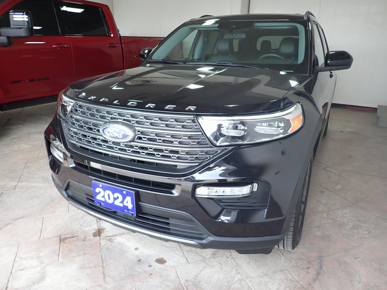 2024 Ford Explorer XLT 4WD LEATHER SUNROOF BUCKET SEATS Listowel ON