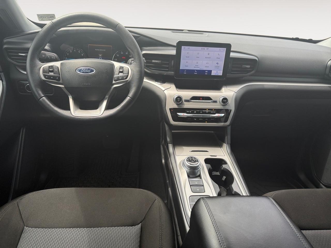 2024 Ford Explorer XLT, AUTO START/STOP, BLIND SPOT ALERT, LANE KEEP ASSIST, 3RD ROW SEATING, CAPTAINS CHAIRS, POWER LIFT GATE, BACKUP CAMERA, APPLE CARPLAY/ANDROID AUTO, ONLY 1 OWNER, LOW MILEAGE, CLEAN CARFAX, VIRGINIA OWNED, EXPLORE THE ROAD TODAY! Norfolk VA