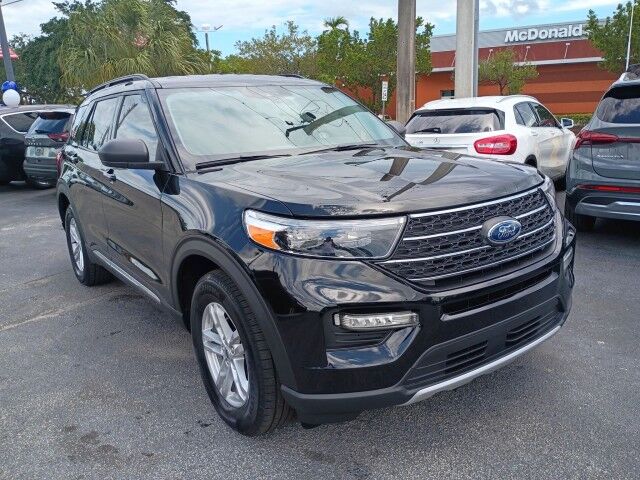 2024 Ford Explorer XLT RWD's photo