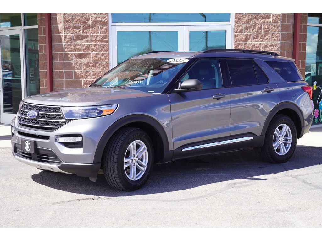 2024 Ford Explorer XLT