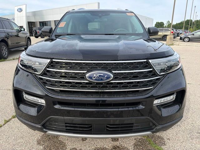 2024 Ford Explorer XLT Random Lake WI