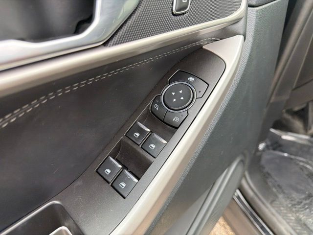 2024 Ford Explorer XLT Random Lake WI