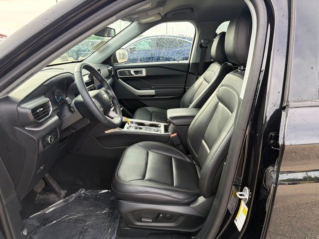 2024 Ford Explorer XLT Random Lake WI
