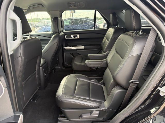 2024 Ford Explorer XLT Random Lake WI