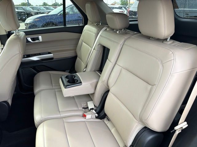 2024 Ford Explorer XLT Random Lake WI