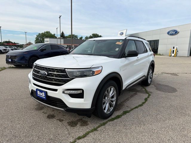 2024 Ford Explorer XLT Random Lake WI