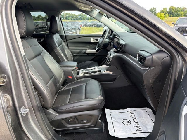 2024 Ford Explorer XLT Random Lake WI