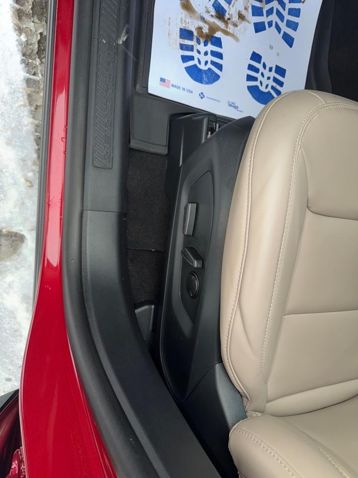 2024 Ford Explorer XLT Cooperstown NY