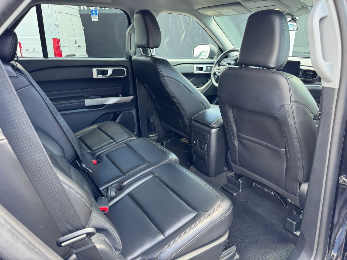 2024 Ford Explorer XLT Sport Utility 4D