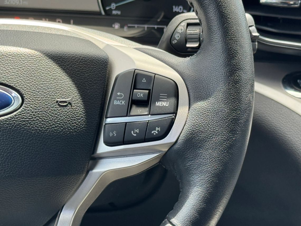 2024 Ford Explorer XLT Sport Utility 4D