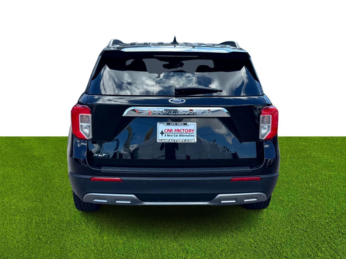 2024 Ford Explorer XLT Sport Utility 4D
