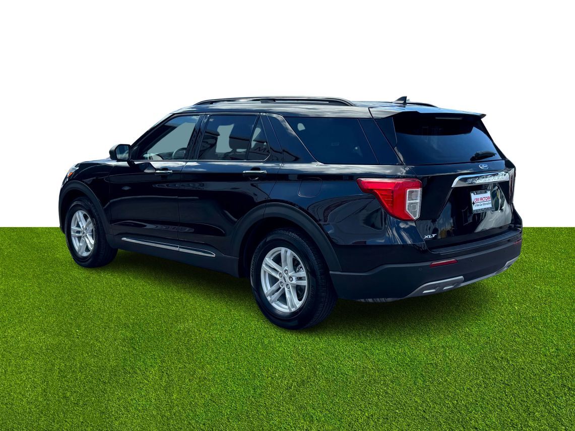 2024 Ford Explorer XLT Sport Utility 4D
