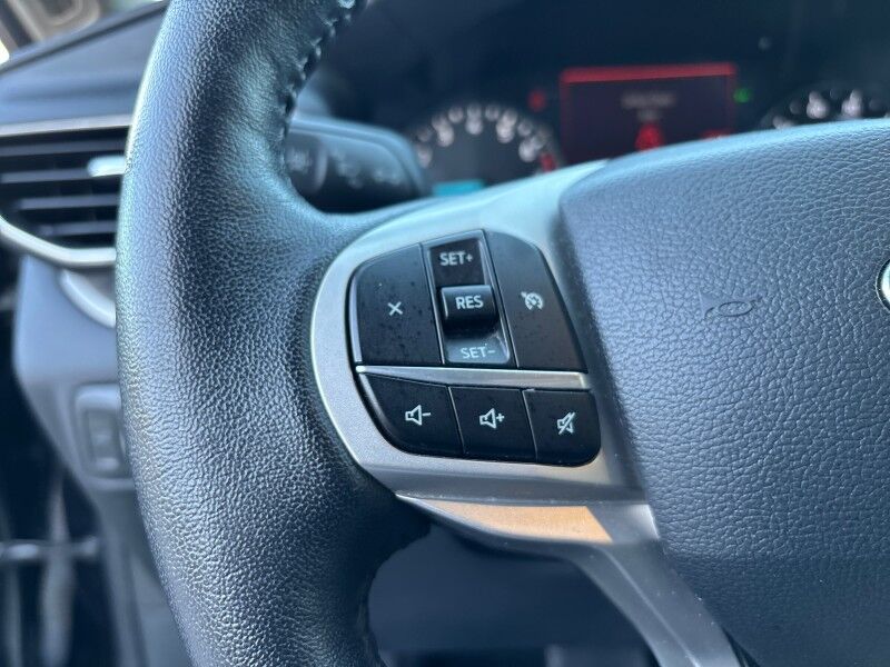 2024 Ford Explorer XLT w/THREE-ROW LEATHER Seffner FL