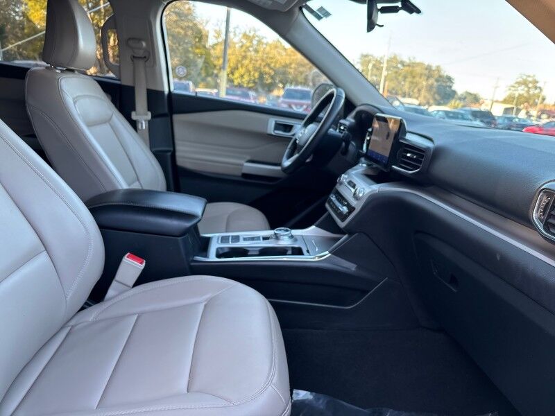 2024 Ford Explorer XLT w/THREE-ROW LEATHER Seffner FL