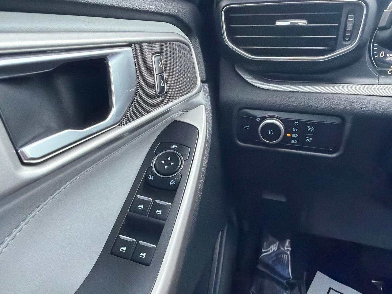 2024 Ford Explorer XLT Ashland VA